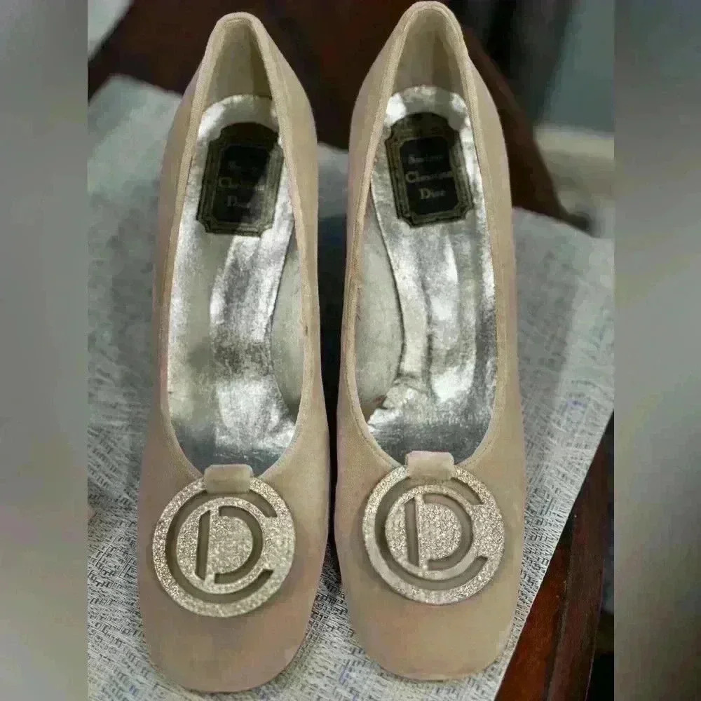 👑VINTAGE 1968 Christian Dior TAN Velvet Rhinestone Heel Shoes w/ CD Buckle